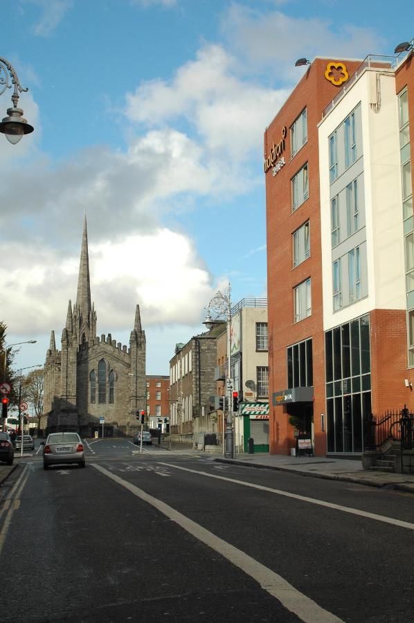 Отель Maldron Hotel Parnell Square Дублин-42
