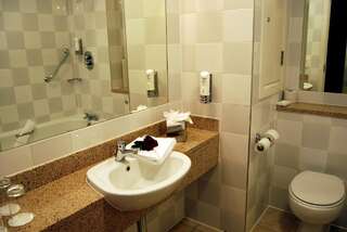 Отель Maldron Hotel Parnell Square Дублин Двухместный номер Делюкс с 1 кроватью-6
